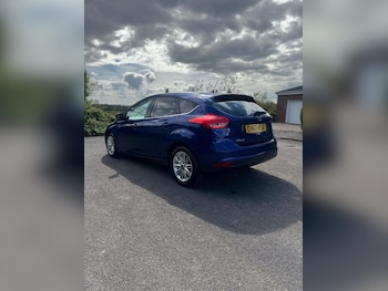 Used Ford Focus 2017 for sale - 78145884: Photo