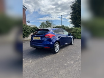 Used Ford Focus 2017 for sale - 78145884: Photo