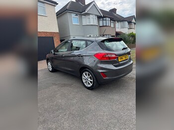 Used Ford Fiesta 2017 for sale - 78608187: Photo