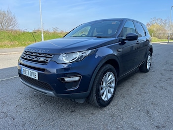 Used Land Rover Discovery Sport 2017 for sale - 77953697: Photo