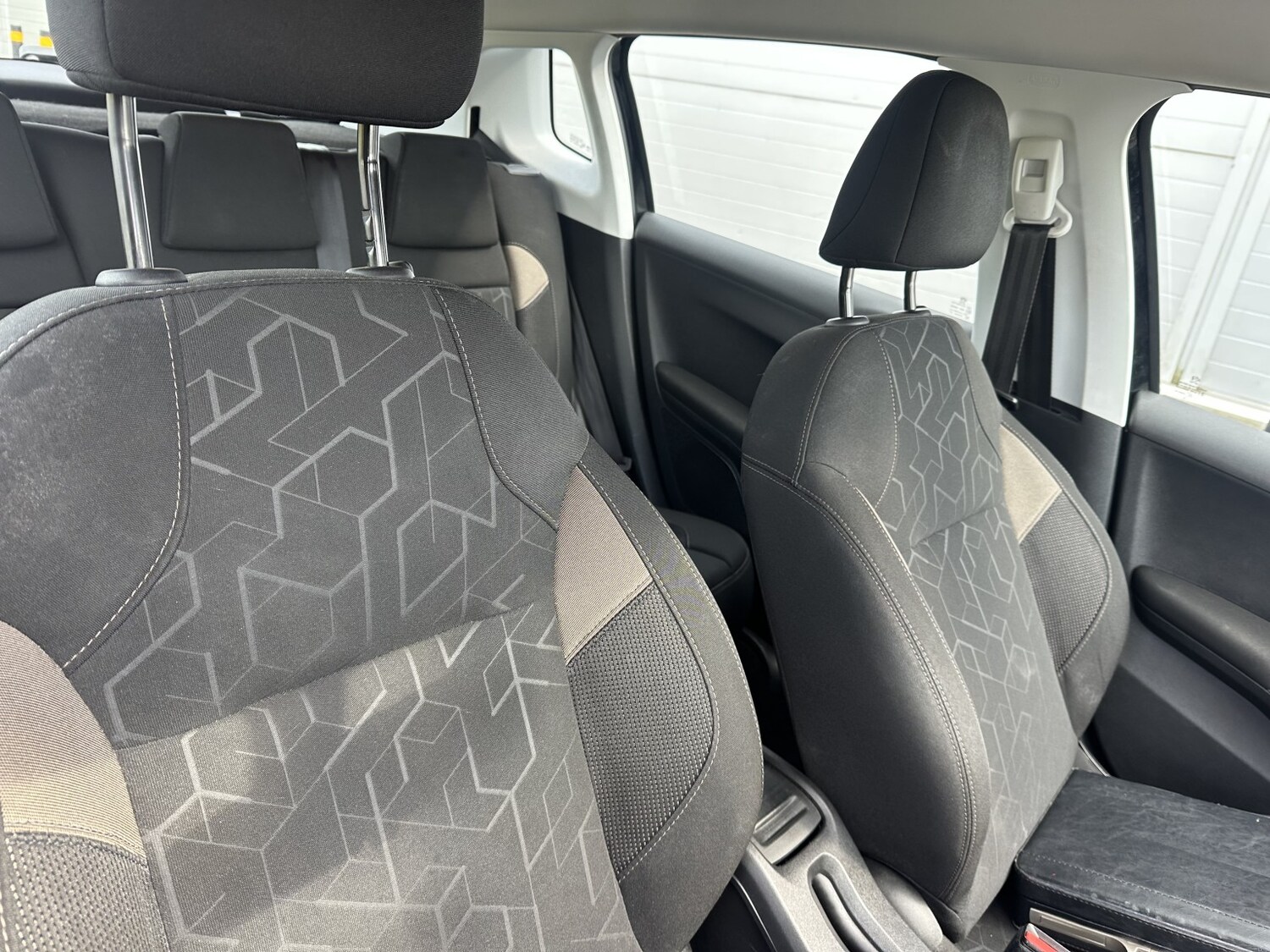 Used Peugeot 2008 2016 for sale - 78091169: Photo 11