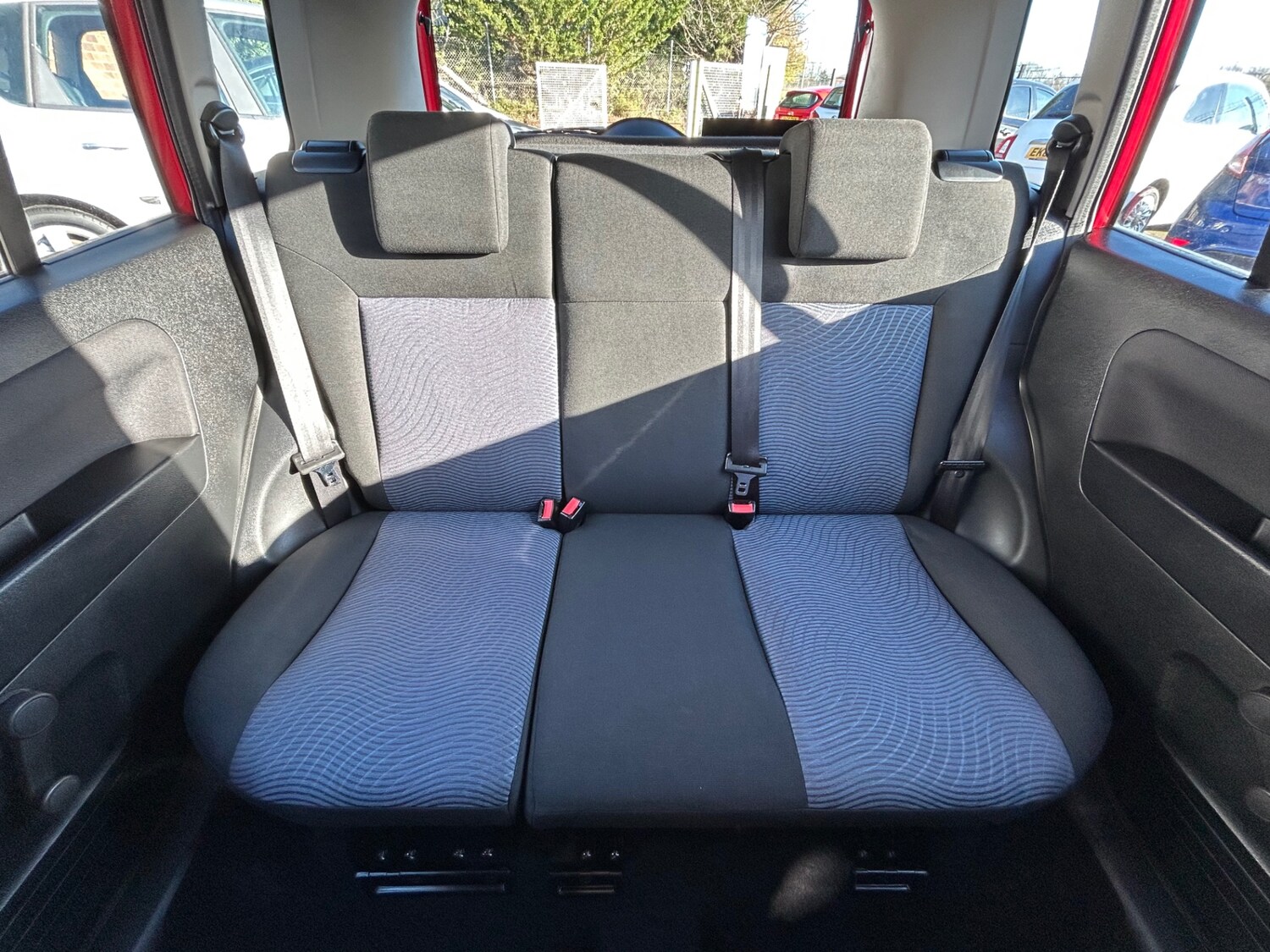 Used Ford Fusion 2011 for sale - 76817636: Photo 11