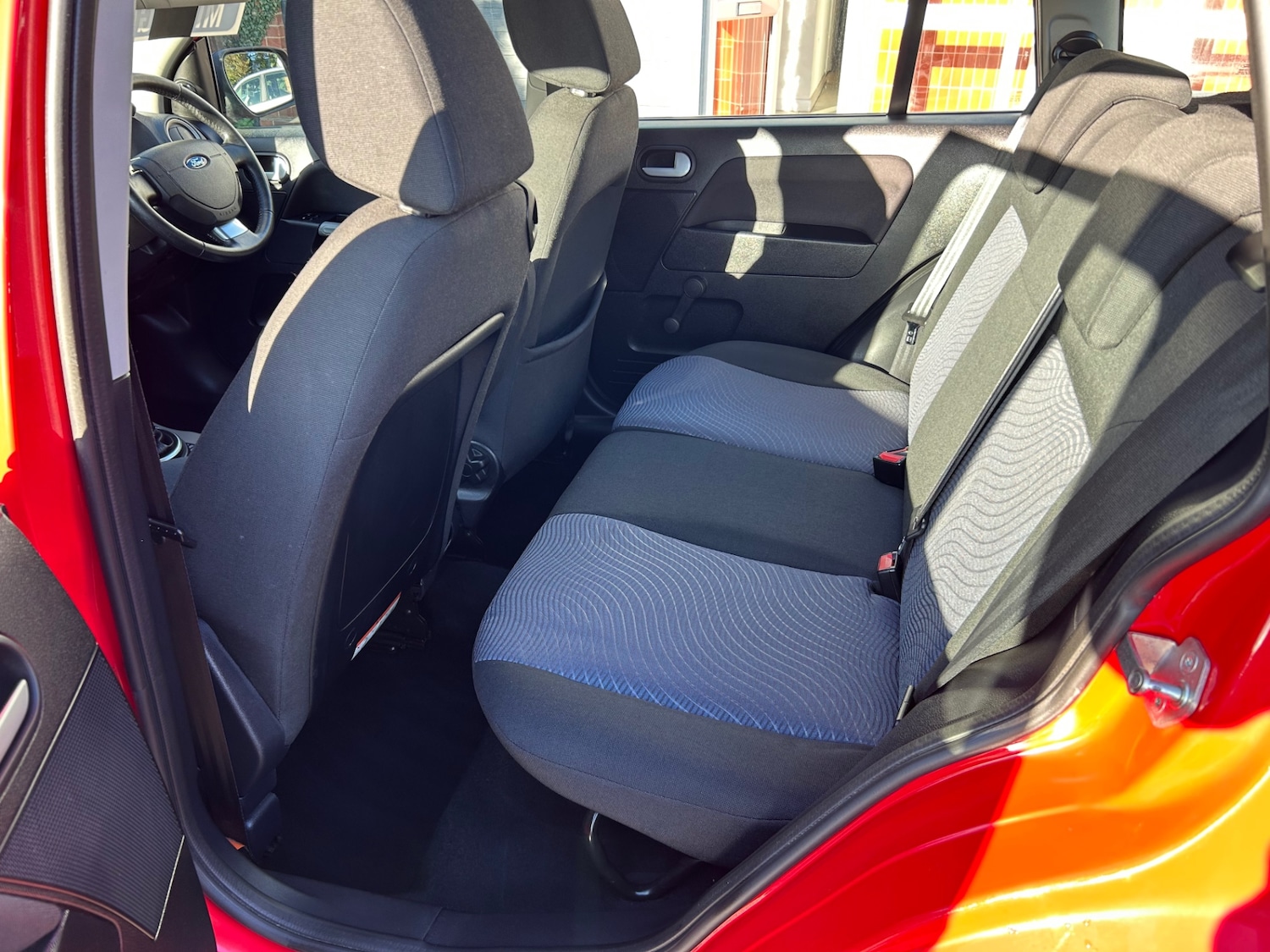 Used Ford Fusion 2011 for sale - 76817636: Photo 12