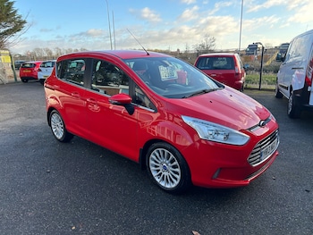 2013 (13) - 1.6 TDCi Titanium 5dr