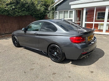 Used BMW 2 Series 2017 for sale - 79514201: Photo