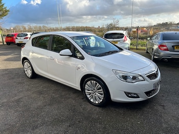 2012 (12) - 1.4i 16V Excite 5dr