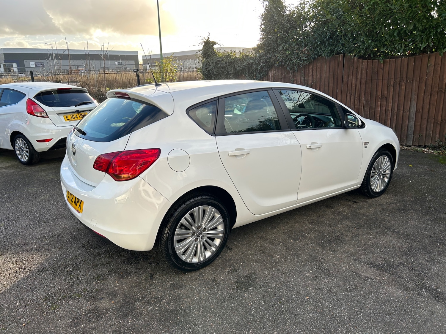 Used Vauxhall Astra 2012 for sale - 76918085: Photo 6