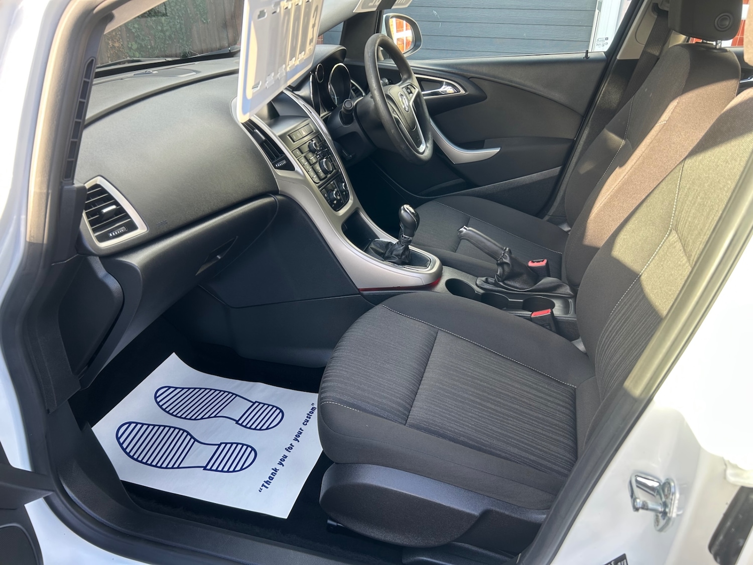 Used Vauxhall Astra 2012 for sale - 76918085: Photo 9