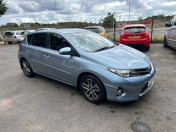 Used Toyota Auris 2015 for sale - 79852445: Photo