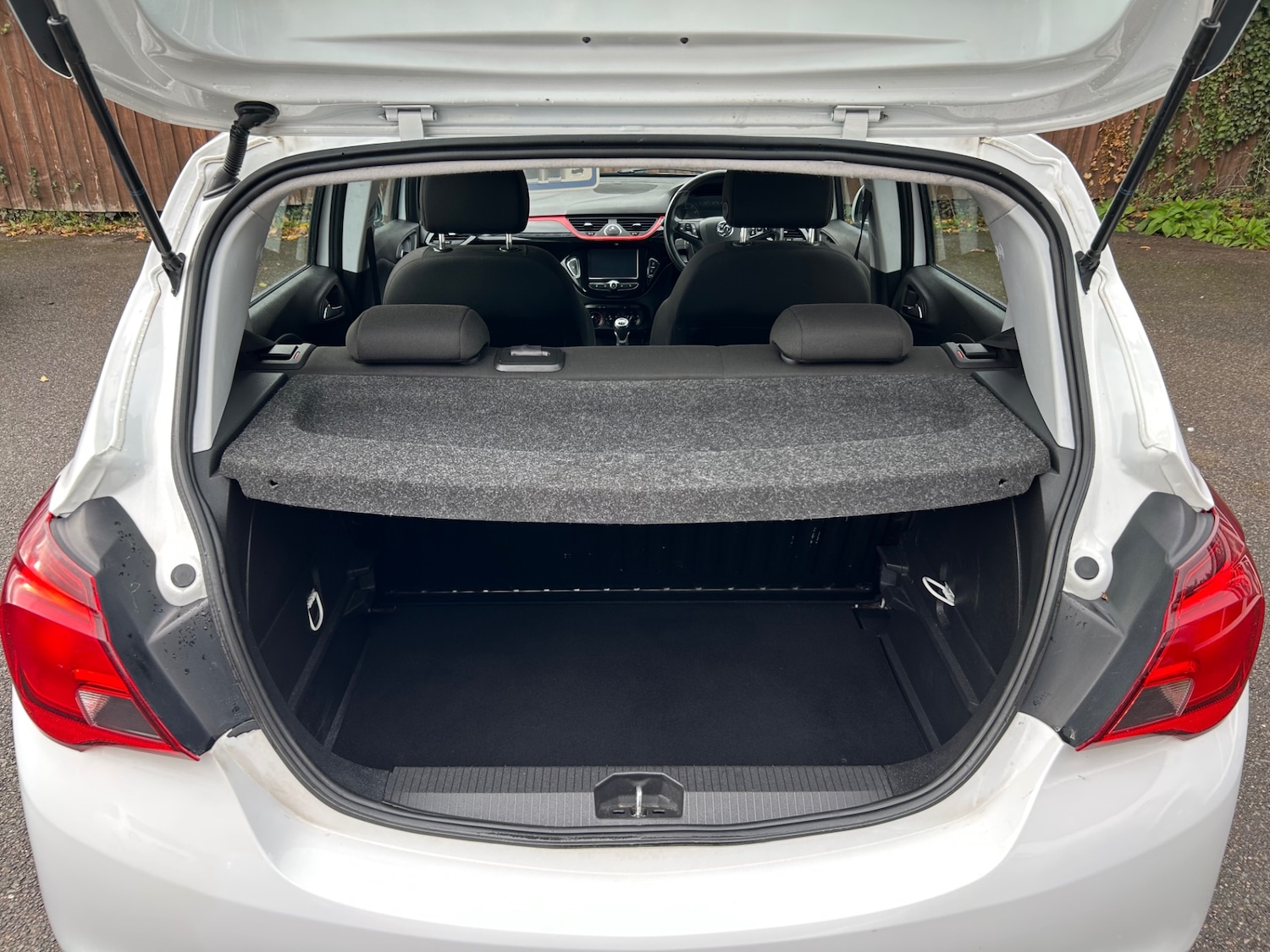 Used Vauxhall Corsa 2016 for sale - 76430612: Photo 13