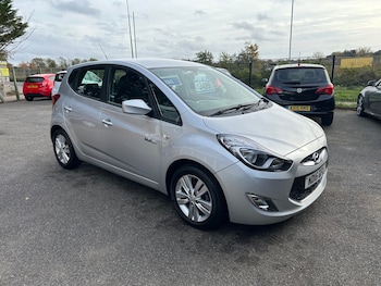 2015 (15) - 1.6 CRDi Blue Drive Active 5dr