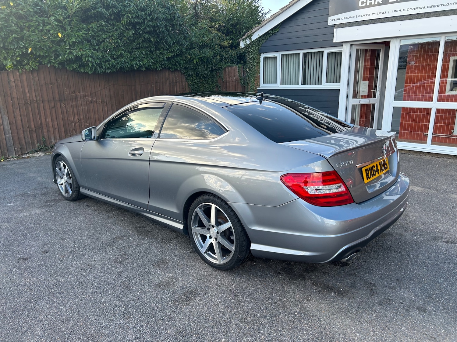 Used Mercedes-Benz C Class 2014 for sale - 76156651: Photo 4