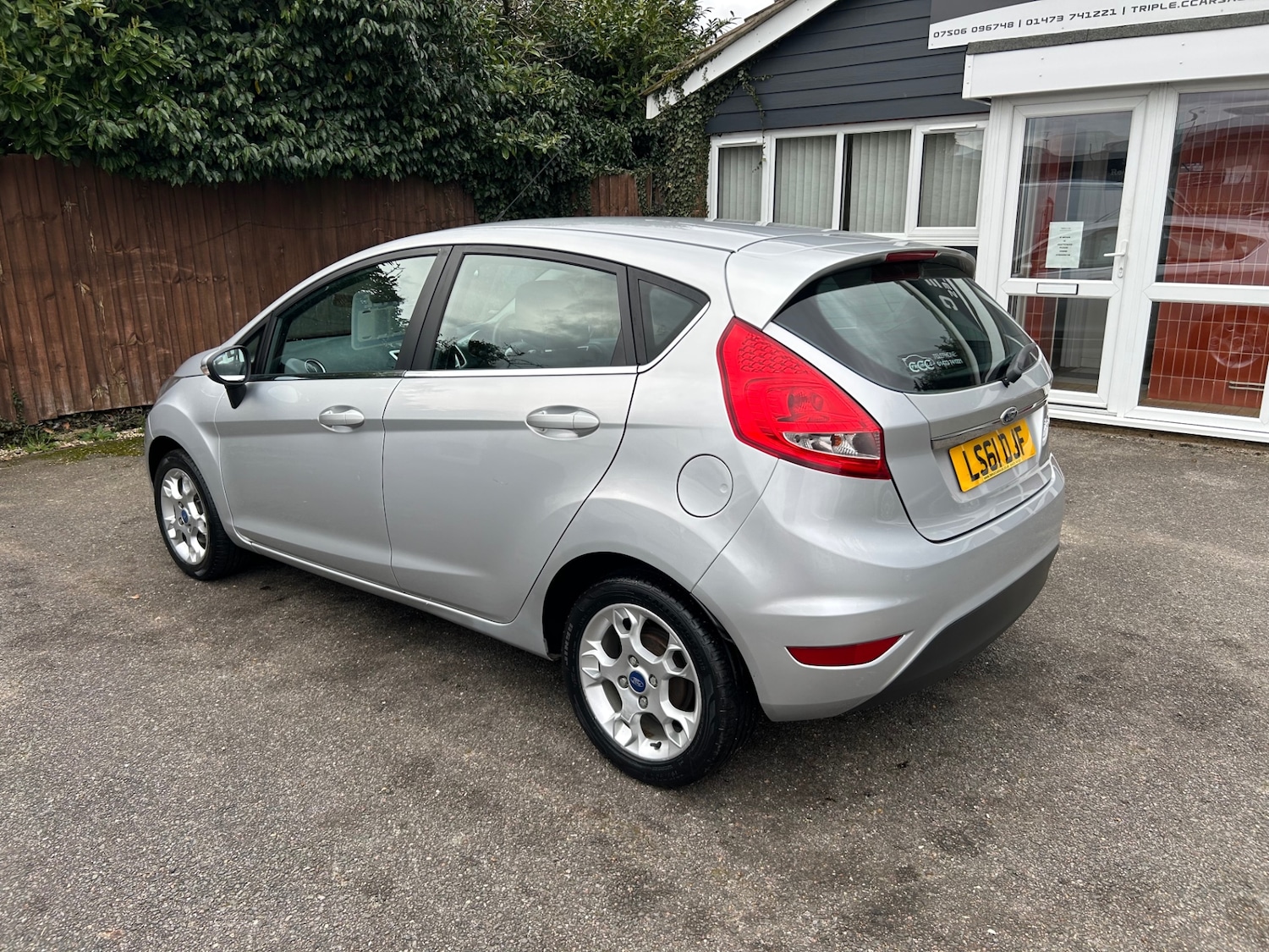 Used Ford Fiesta 2011 for sale - 77728890: Photo 4