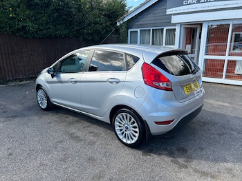 Used Ford Fiesta 2011 for sale - 75921995: Photo