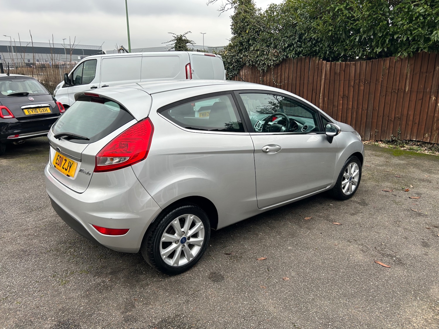 Used Ford Fiesta 2011 for sale - 77377830: Photo 6