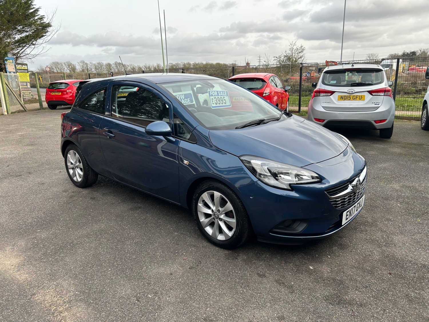 Used Vauxhall Corsa 2017 for sale - 77607489: Photo 1
