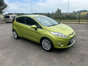 2010 (59) - 1.6 Titanium 5dr