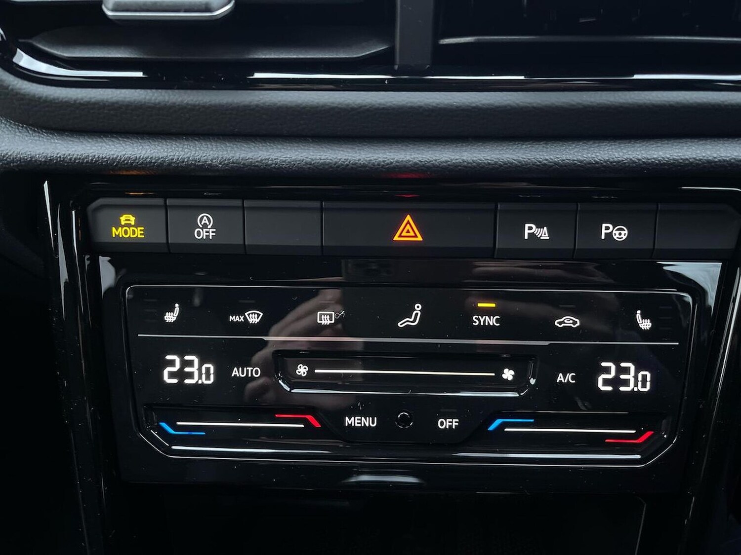 Used Volkswagen T-Roc 2025 for sale - 76490605: Photo 12