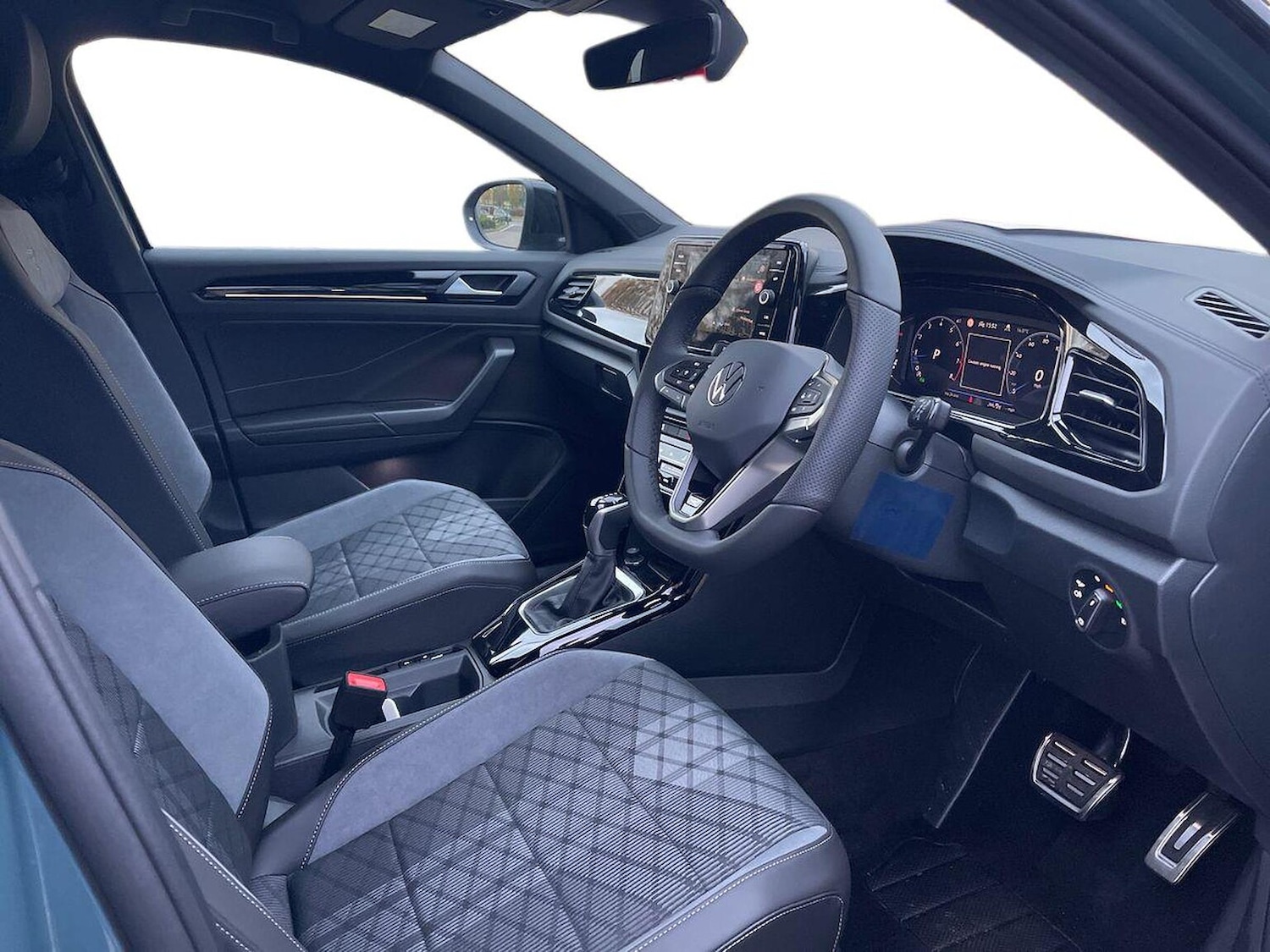 Used Volkswagen T-Roc 2025 for sale - 76490605: Photo 15