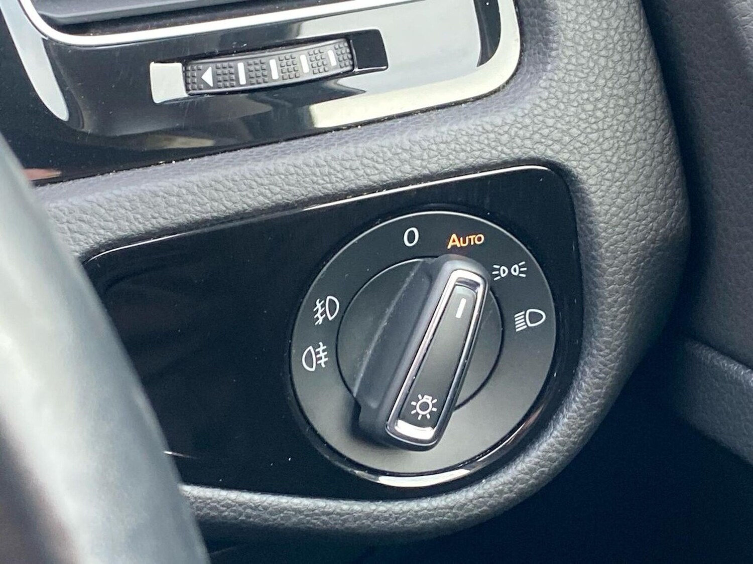 Used Volkswagen Golf 2020 for sale - 78193890: Photo 40