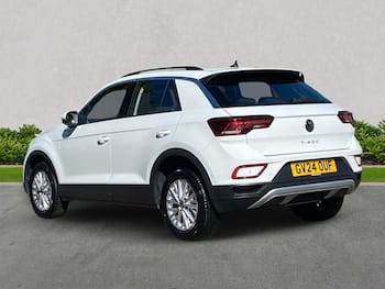 Used Volkswagen T-Roc 2024 for sale - 79799068: Photo