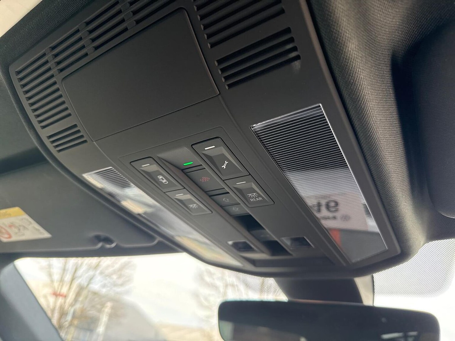 Used Volkswagen Touareg 2026 for sale - 78194074: Photo 14