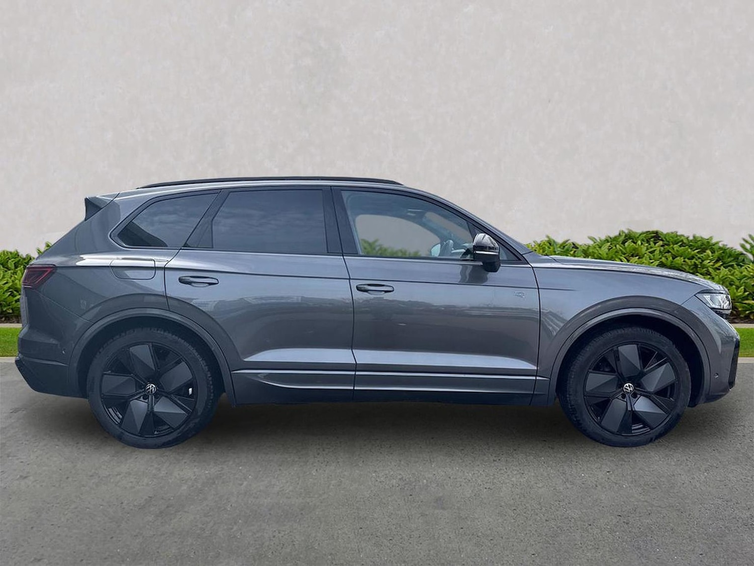 Used Volkswagen Touareg 2026 for sale - 78194074: Photo 3