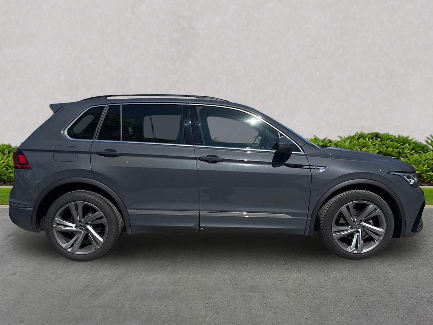 Used Volkswagen Tiguan 2023 for sale - 78194195: Photo 3