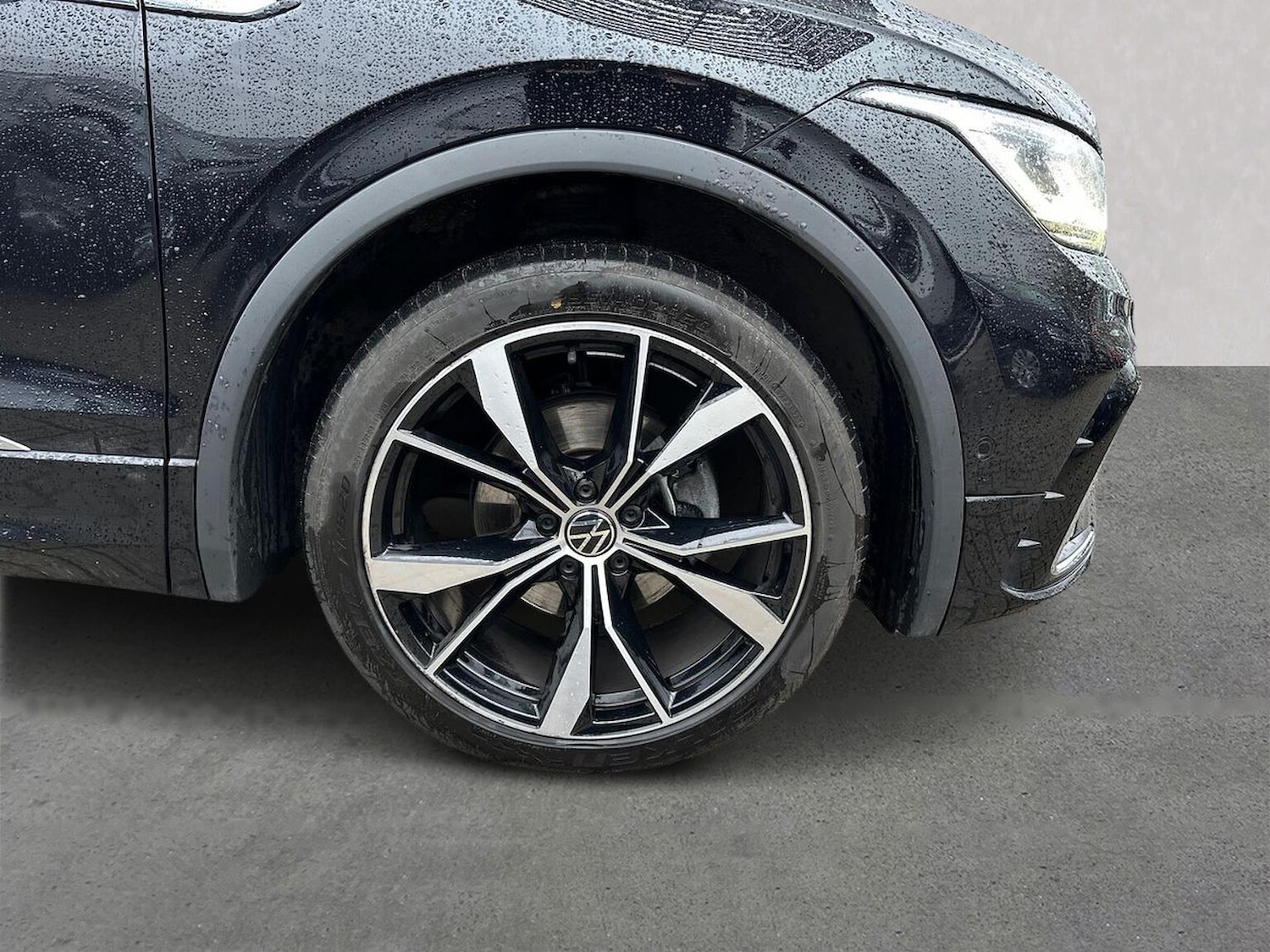 Used Volkswagen Tiguan 2023 for sale - 77688090: Photo 6