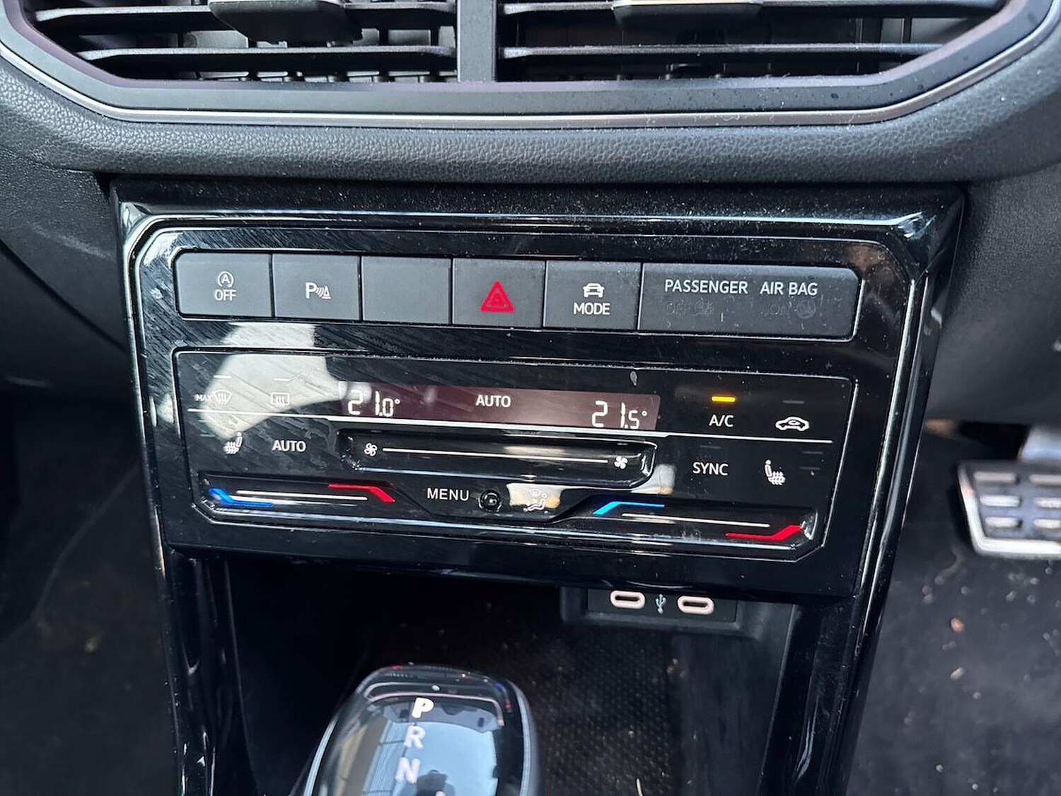 Used Volkswagen T-Cross 2024 for sale - 77487697: Photo 12