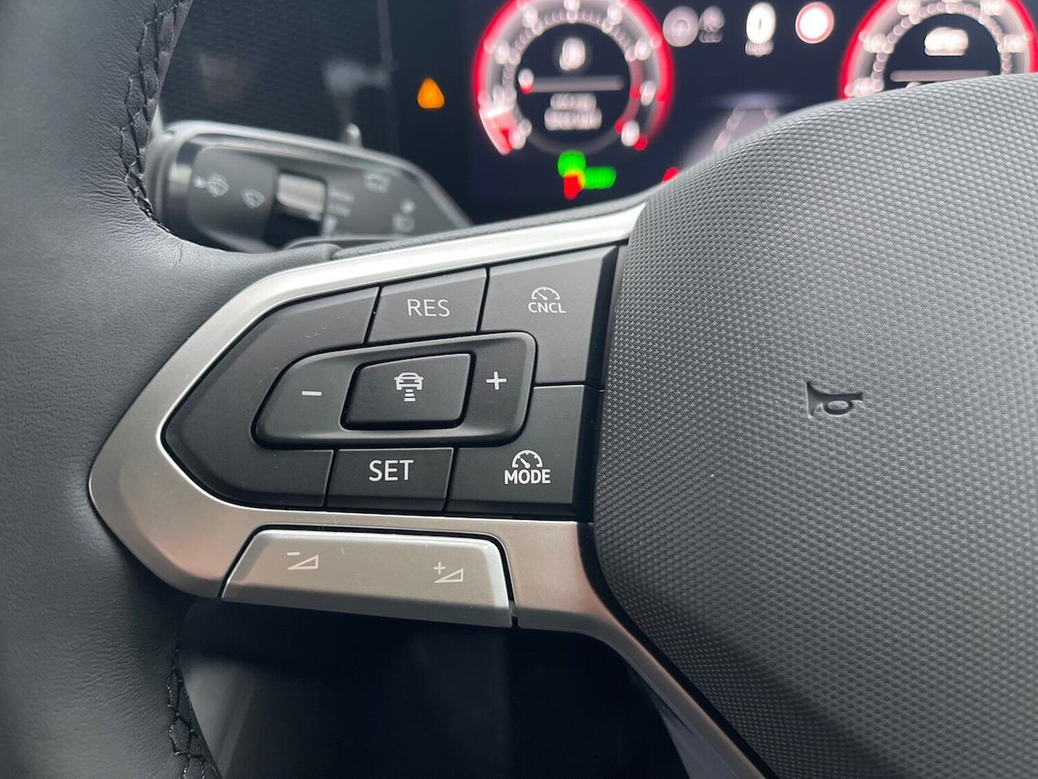 Used Volkswagen Tiguan 2025 for sale - 76490608: Photo 25