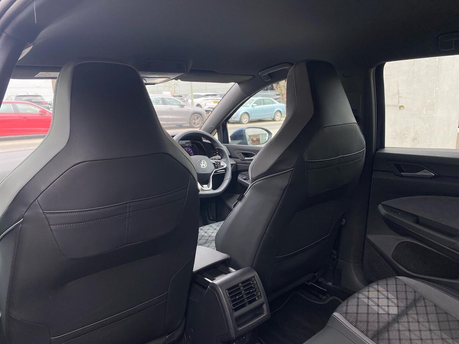 Used Volkswagen Golf 2024 for sale - 78193966: Photo 32