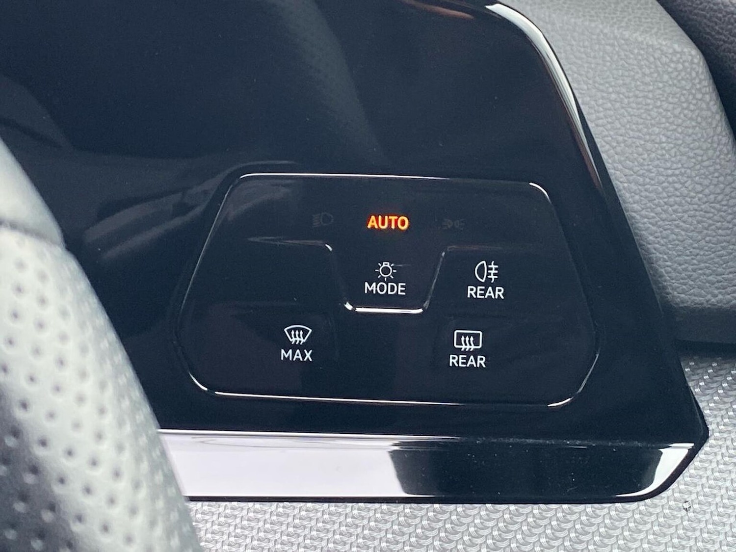 Used Volkswagen Golf 2024 for sale - 78193966: Photo 41