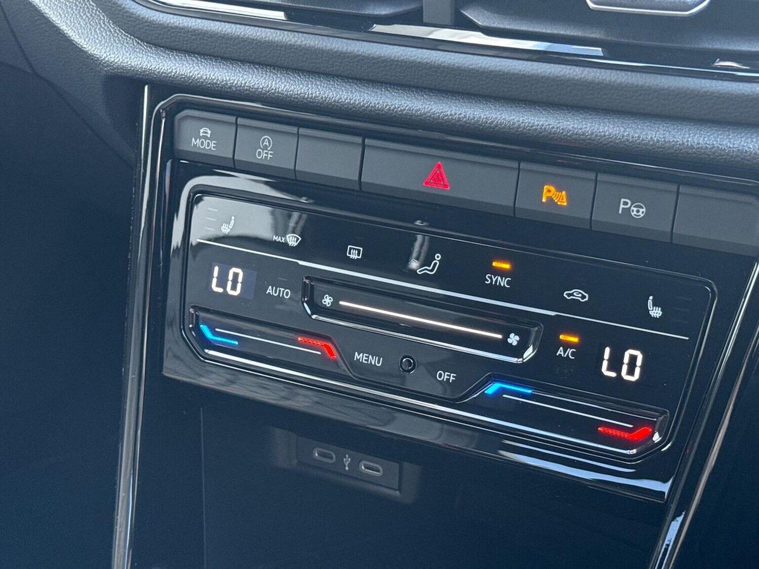 Used Volkswagen T-Roc 2026 for sale - 78194305: Photo 12