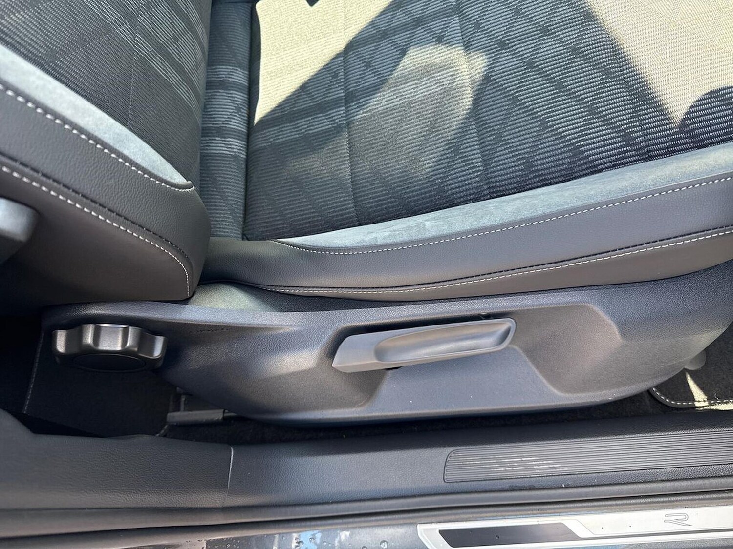 Used Volkswagen T-Roc 2026 for sale - 78194305: Photo 30