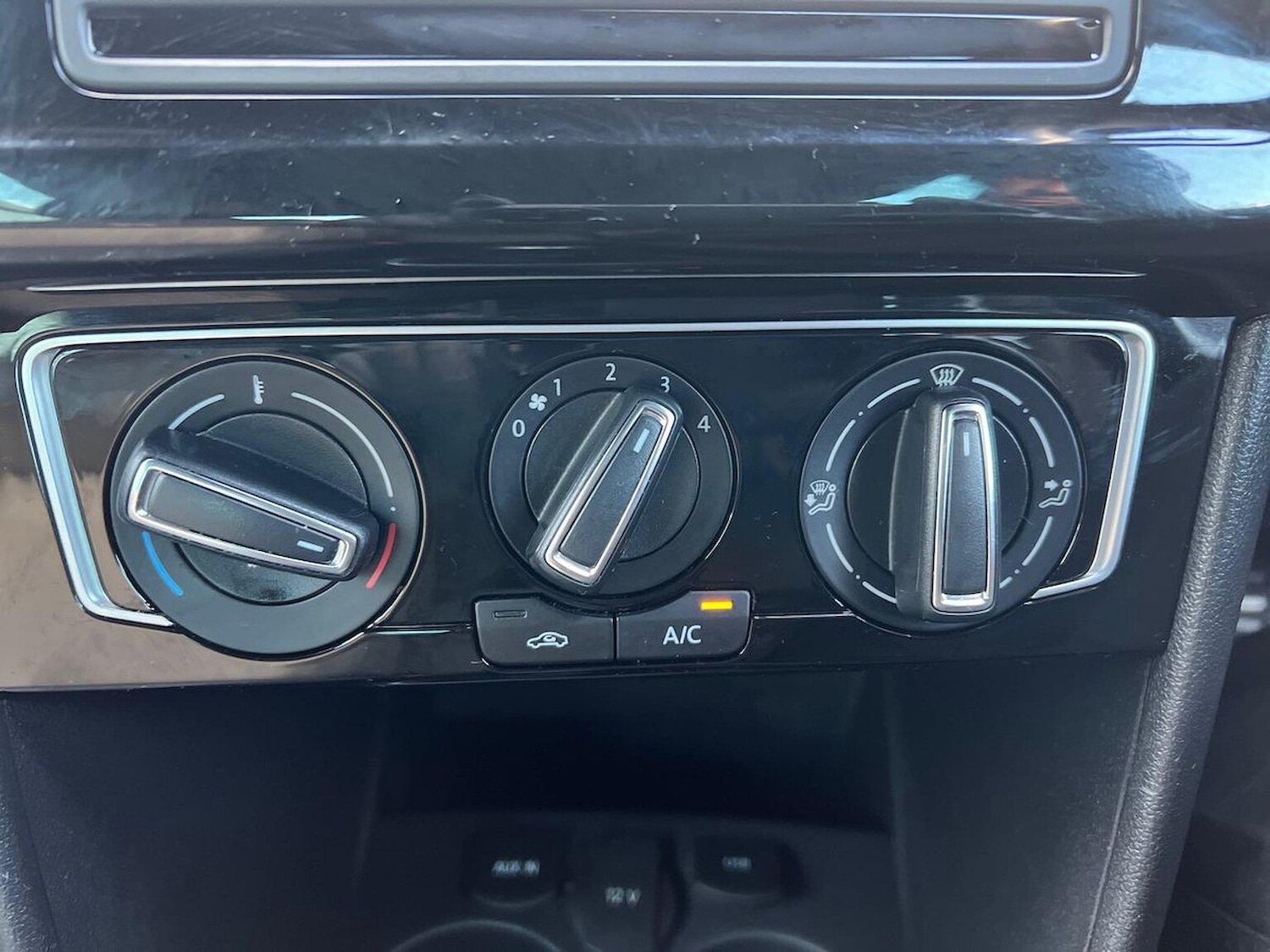 Used Volkswagen Polo 2017 for sale - 76611642: Photo 12