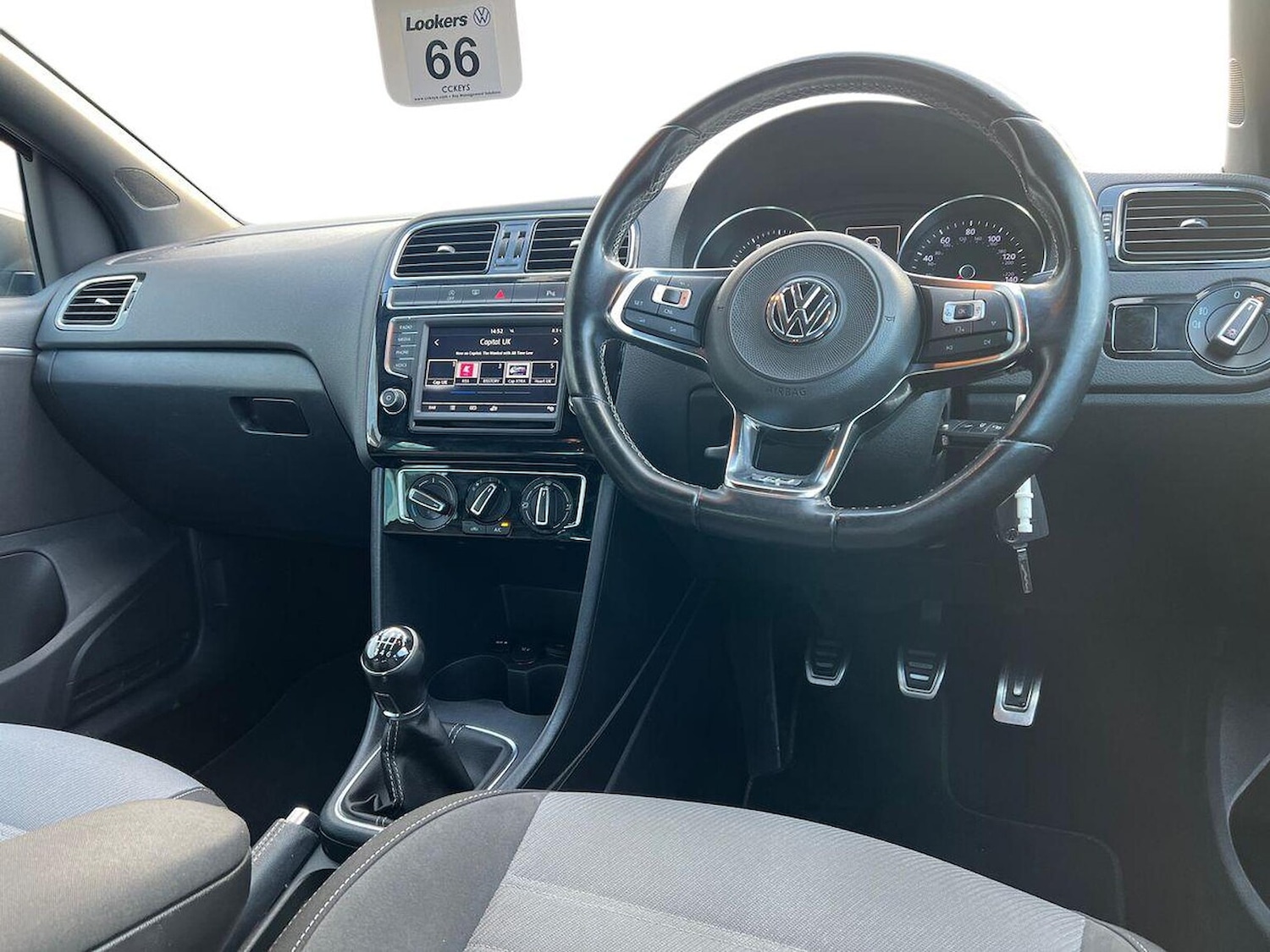 Used Volkswagen Polo 2017 for sale - 76611642: Photo 15