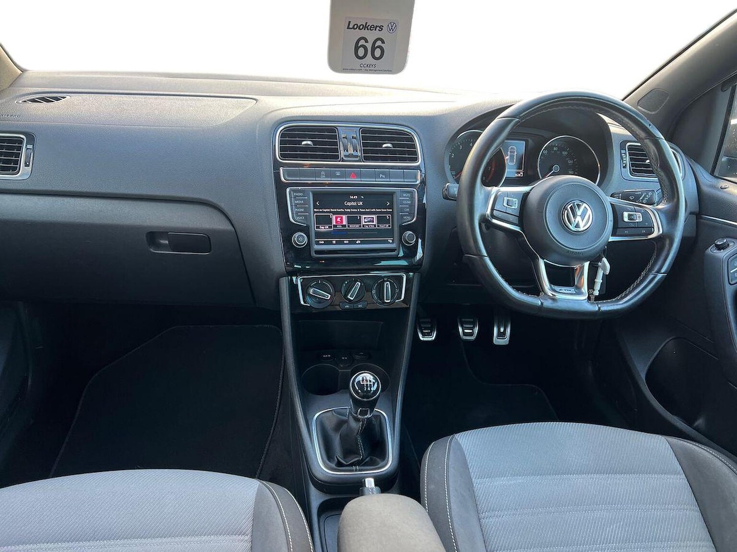 Used Volkswagen Polo 2017 for sale - 76611642: Photo 8