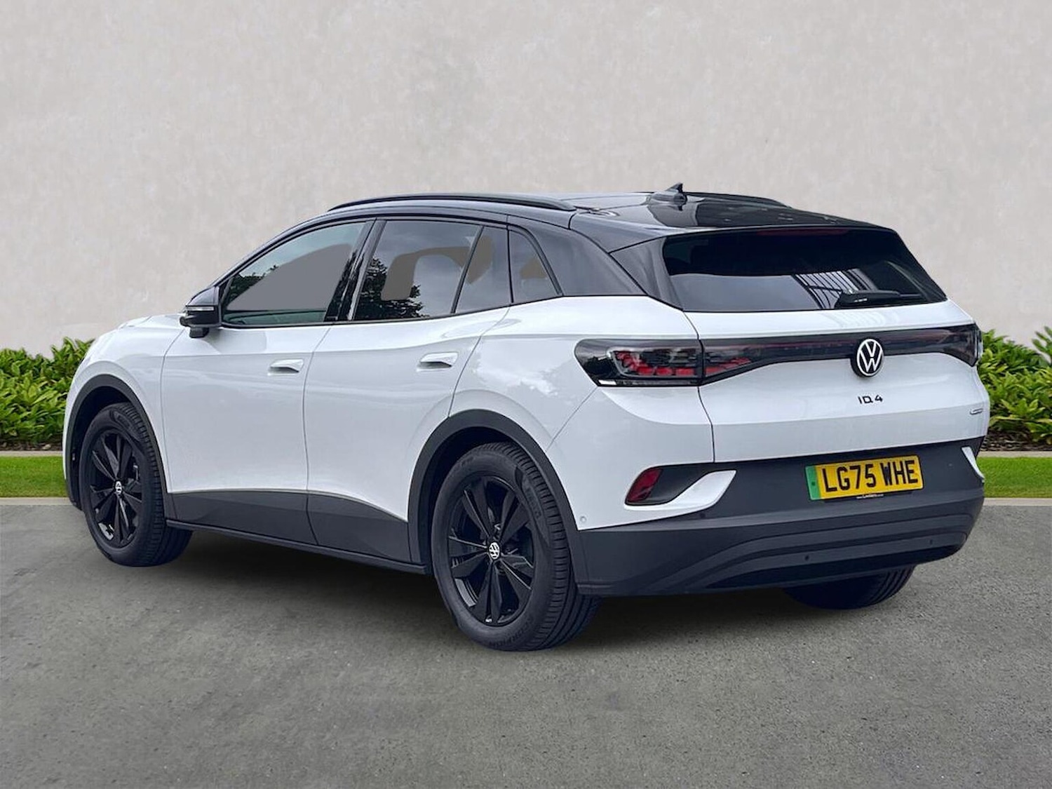 Used Volkswagen ID.4 2025 for sale - 76837114: Photo 2