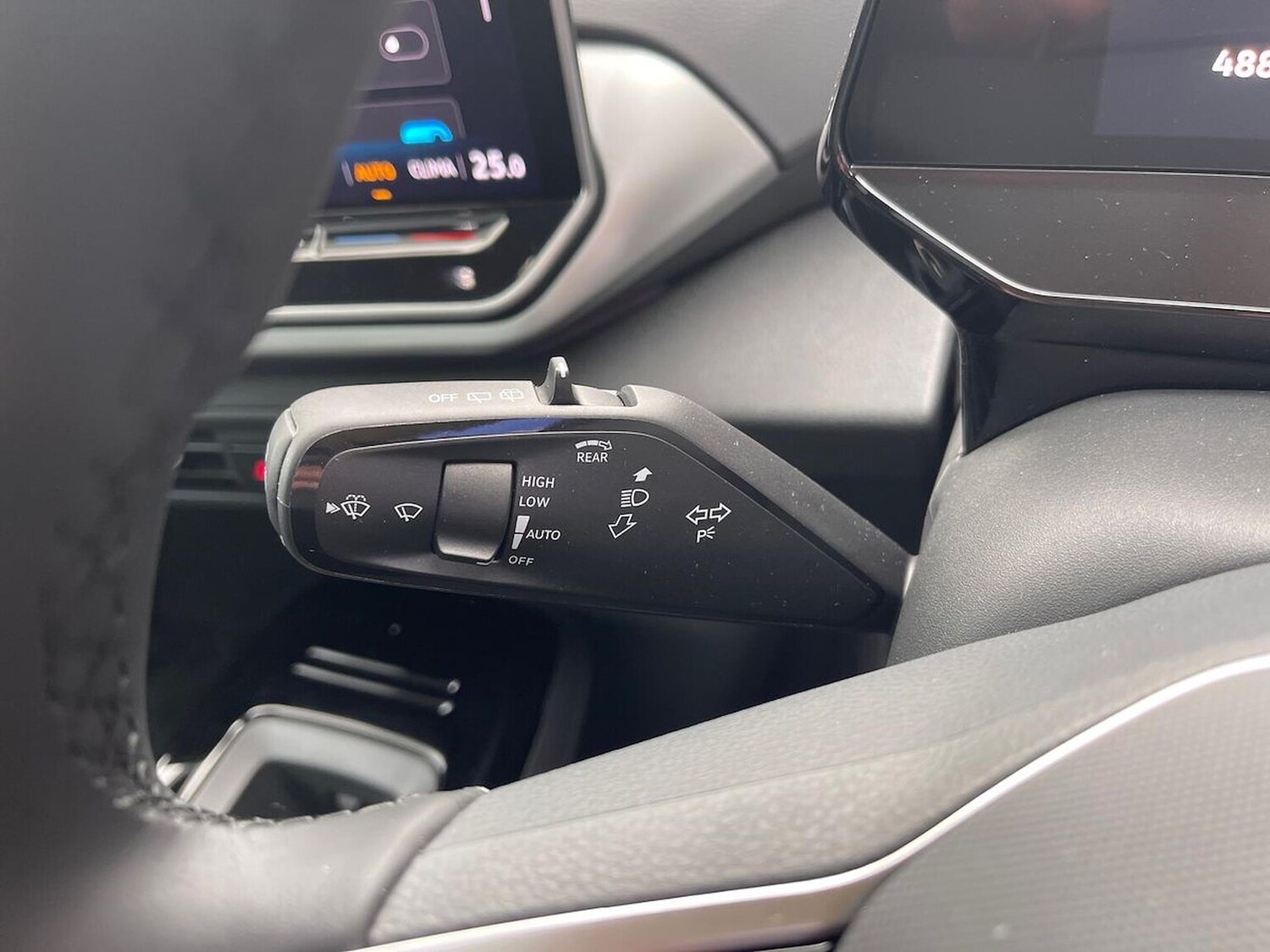 Used Volkswagen ID.4 2025 for sale - 76837114: Photo 27