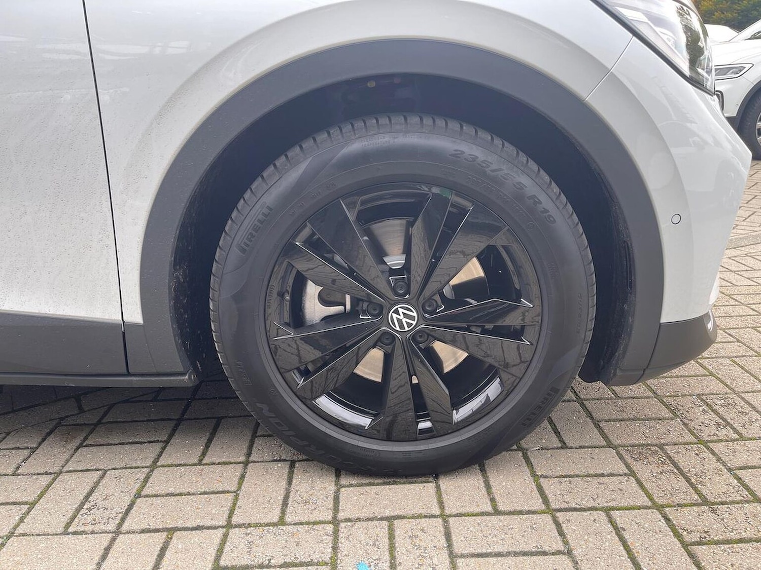 Used Volkswagen ID.4 2025 for sale - 76837114: Photo 6