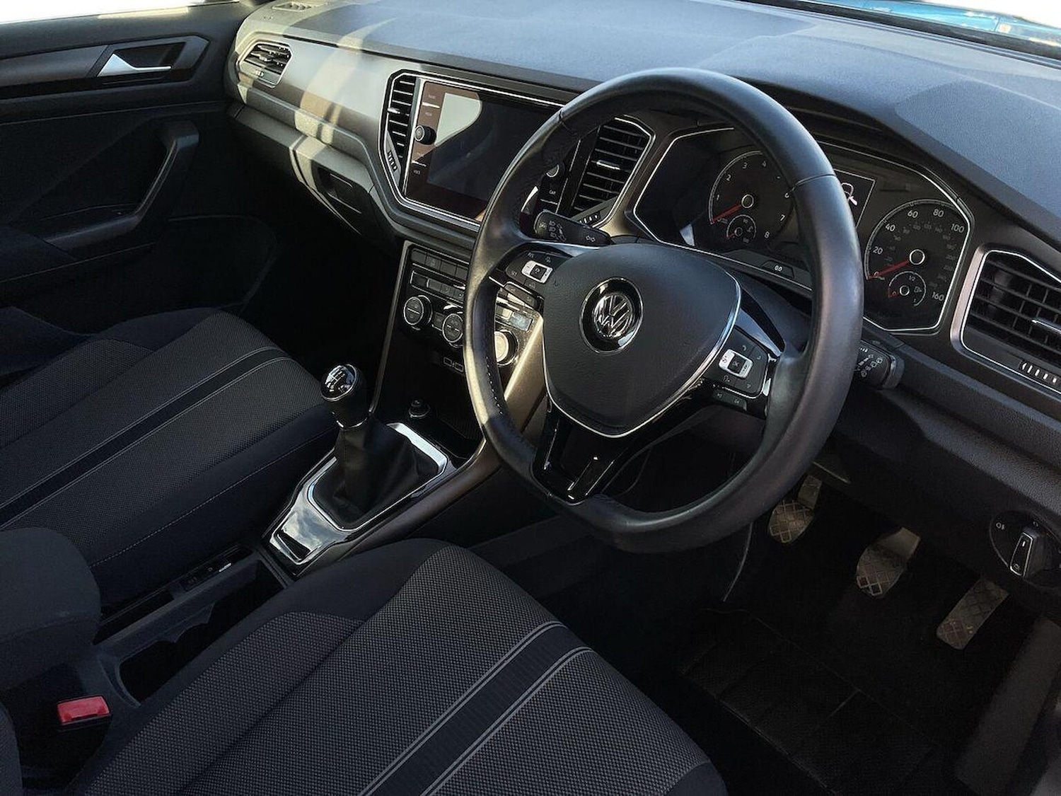 Used Volkswagen T-Roc 2018 for sale - 76650219: Photo 15