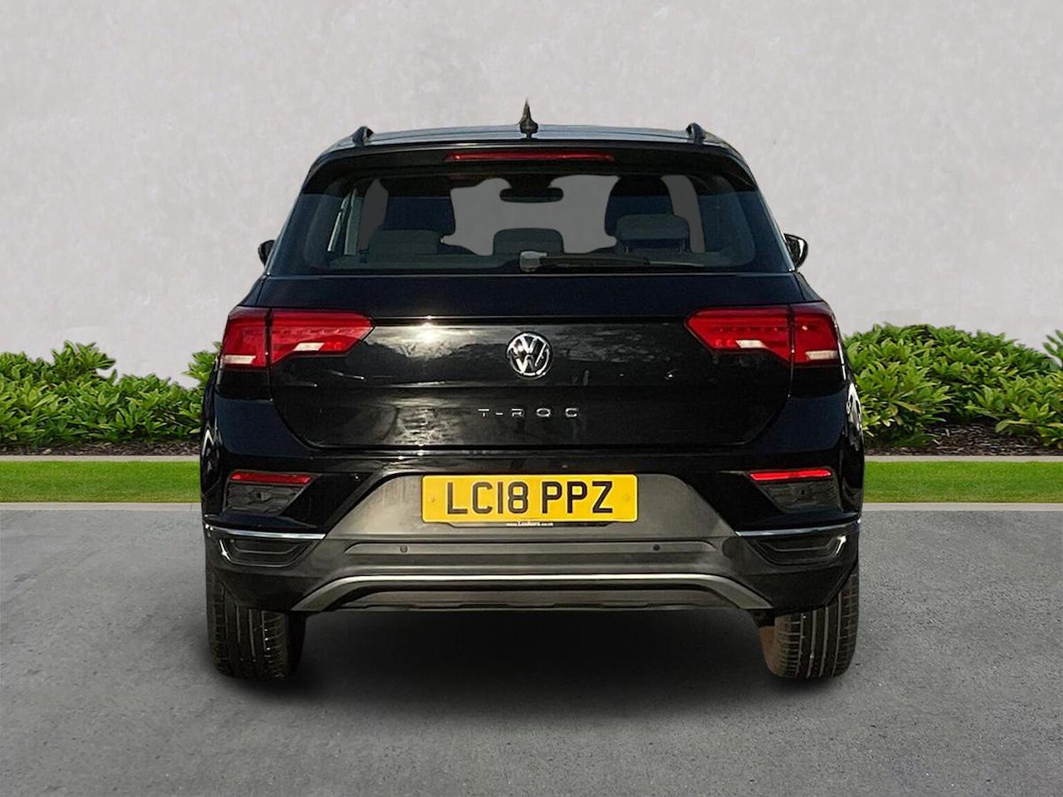 Used Volkswagen T-Roc 2018 for sale - 76650219: Photo 4