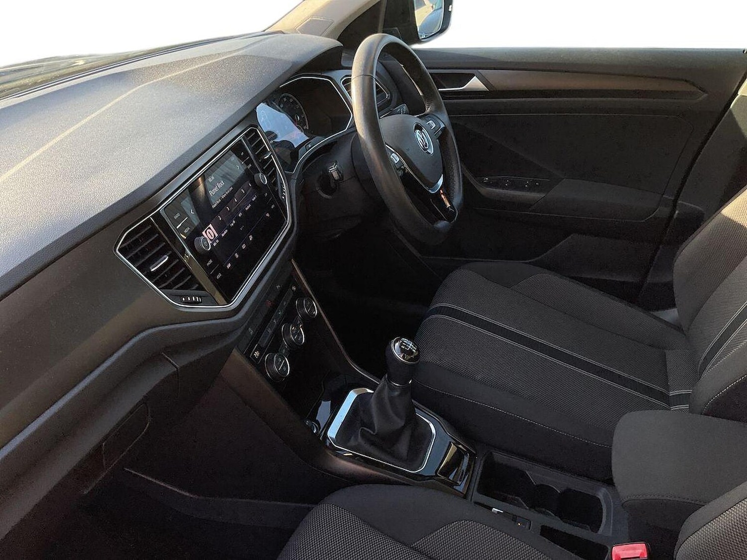 Used Volkswagen T-Roc 2018 for sale - 76650219: Photo 7