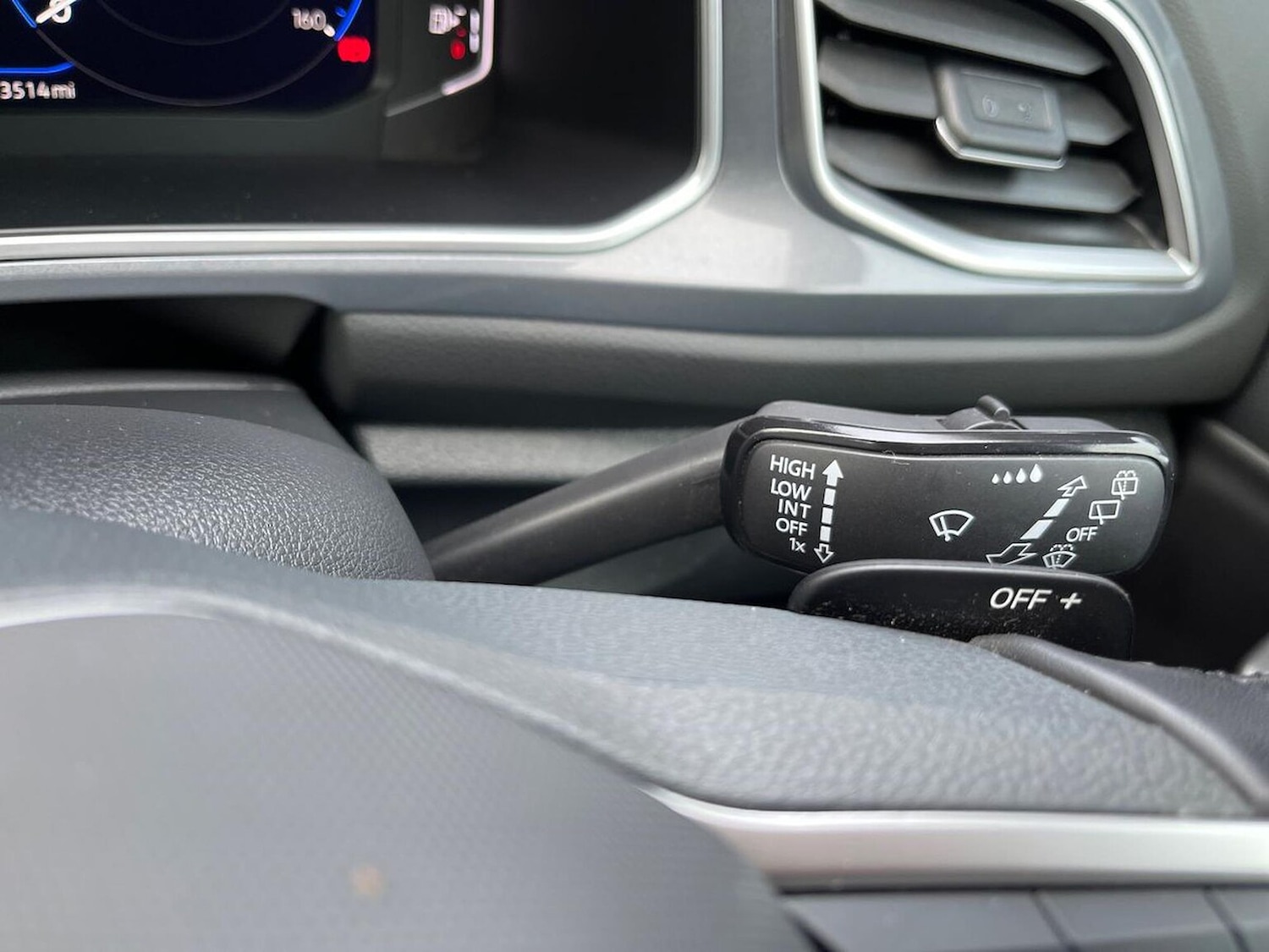 Used Volkswagen T-Roc 2022 for sale - 77085542: Photo 30