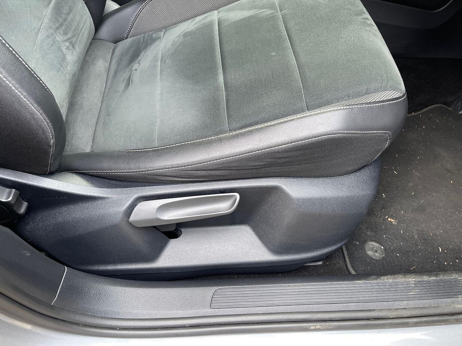 Used Volkswagen T-Roc 2022 for sale - 77085542: Photo 31