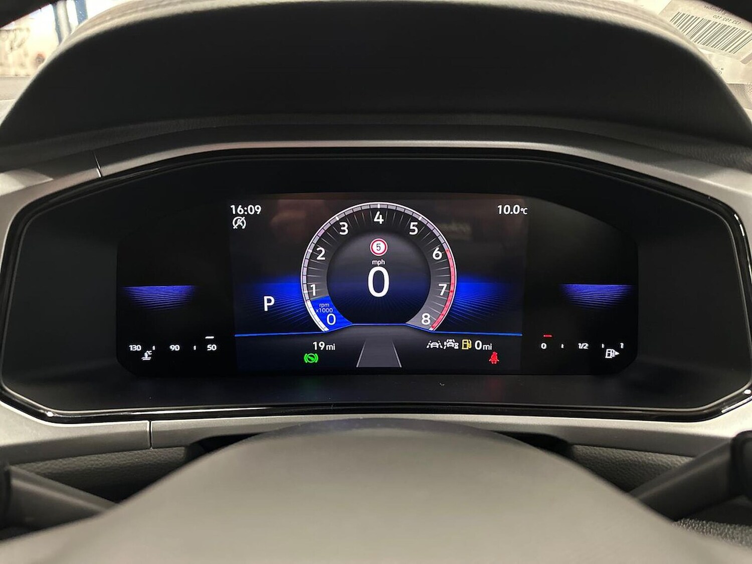 Used Volkswagen T-Roc 2026 for sale - 77901604: Photo 10