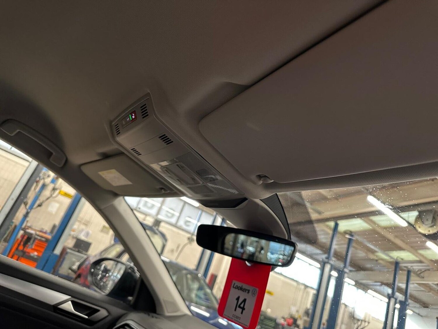 Used Volkswagen T-Roc 2026 for sale - 77901604: Photo 14