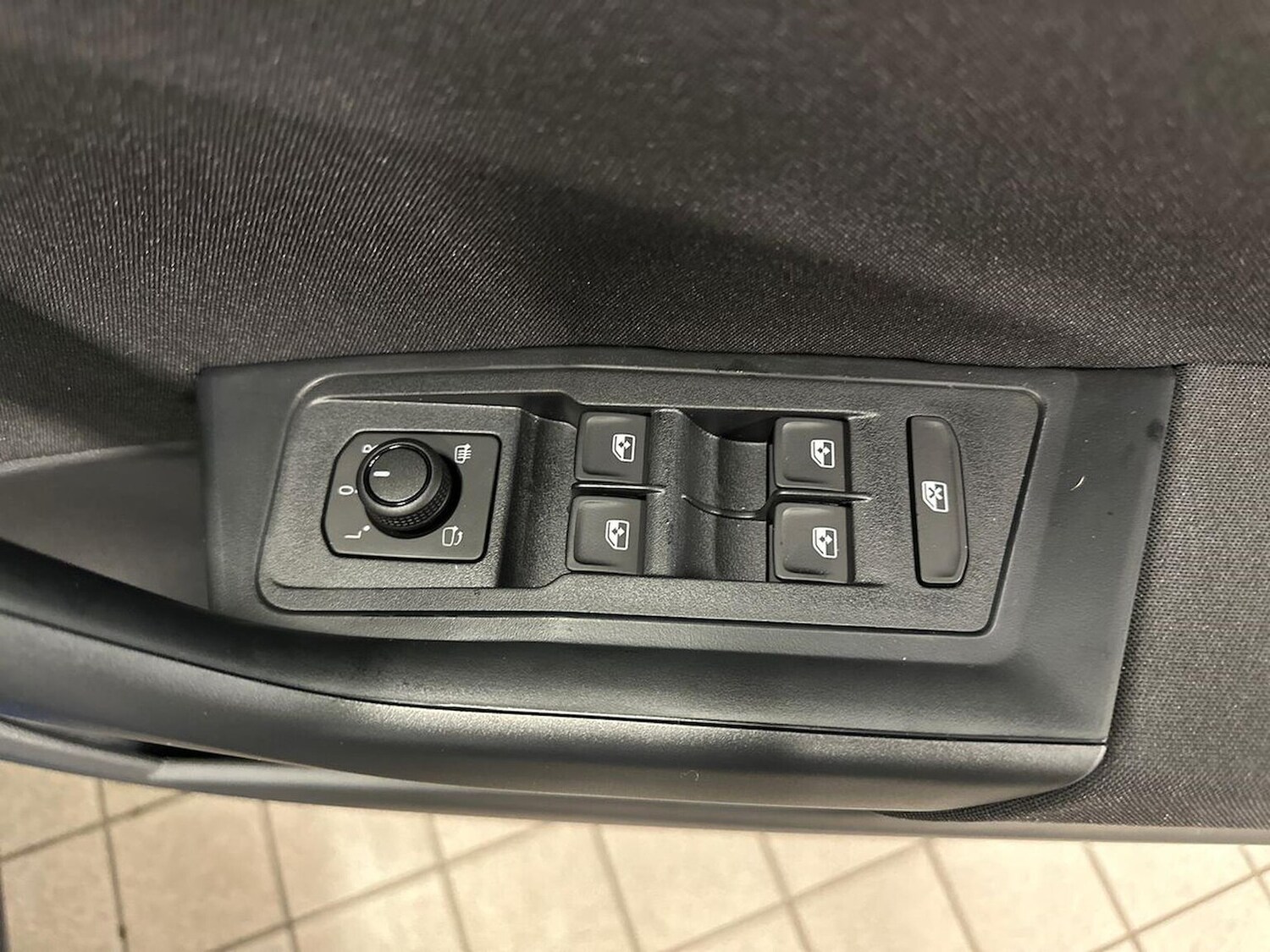 Used Volkswagen T-Roc 2026 for sale - 77901604: Photo 21