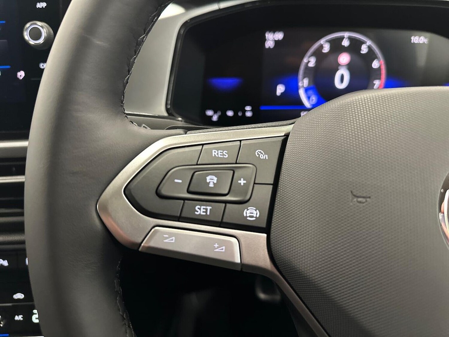 Used Volkswagen T-Roc 2026 for sale - 77901604: Photo 24